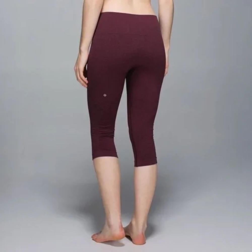 Lululemon In The Flow Crop II | High Waisted | Heathered Bordeaux Drama | Size 6